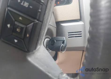 2011 Ford F-150 Lariat из США, поврежденный, VIN 1FTFW1EF1BFA70117